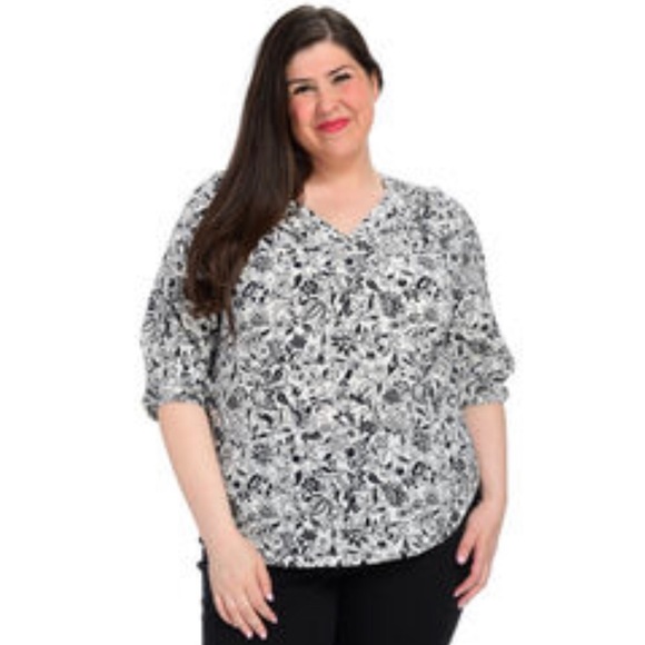 CJ Banks 1X 3/4 sleeve v-neck tunic.  Black and white - Picture 10 of 10